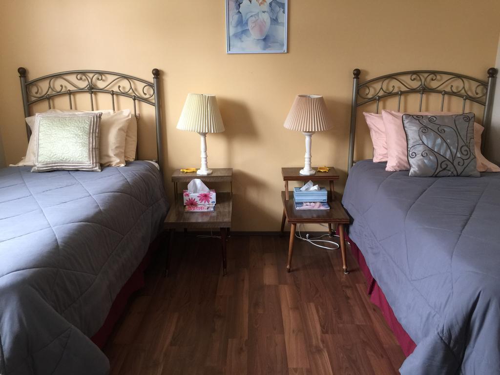 Wild Rose Bed & Breakfast Saskatoon Rum bild